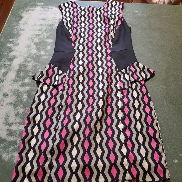 Milly of New York geometric silk pink,black&grey dress sz 4 - Picture 1 of 4